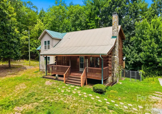 Homes for sale in Granite Falls, NC | 4065 Deal Mill Rd, Granite Falls, NC 28630 | MLS# 4369153
