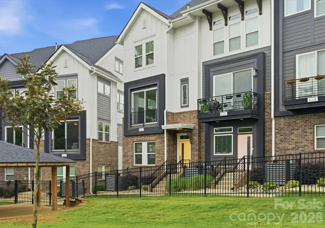 1st image of 606 W End Dr, Charlotte, NC 28208 | MLS# 4369198
