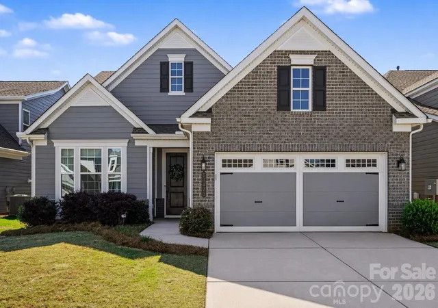 image of 10420 Superb Ln, Charlotte, NC 28215 | MLS# 4369262