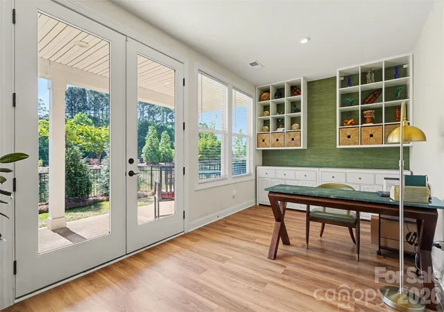 Photo 3 of Single family home for sale at 10420 Superb Ln, Charlotte, NC 28215 | MLS# 4369262 | Listing updated on 2026-09-26