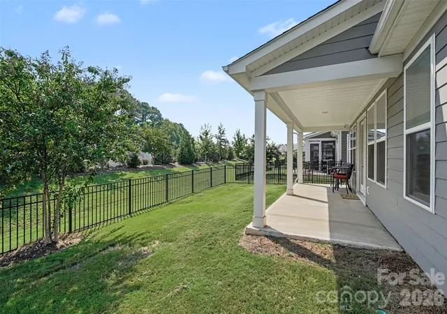Photo 3 of Single family home for sale at 10420 Superb Ln, Charlotte, NC 28215 | MLS# 4369262 | Listing updated on 2026-09-26