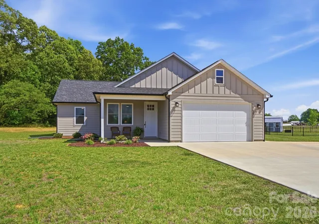 Photo 1 of Single family home for sale at 27636 Taylor Ln, Albemarle, NC 28001 | MLS# 4369303 | Listing updated on 2026-09-09