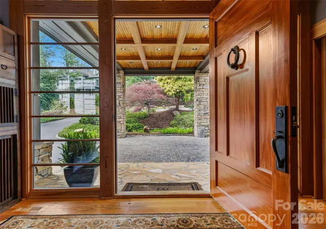 Photo 3 of Single family home for sale at 1000 Mcfarlane Way, Hendersonville, NC 28739 | MLS# 4369369 | Listing updated on 2026-08-03
