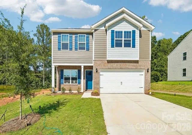 Photo 1 of Single family home for sale at 602 Dazzle Loop, Newton, NC 28658 | MLS# 4369378 | Listing updated on 2026-10-18