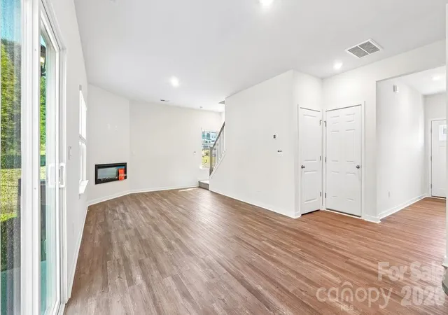 Photo 4 of Single family home for sale at 602 Dazzle Loop, Newton, NC 28658 | MLS# 4369378 | Listing updated on 2026-10-18