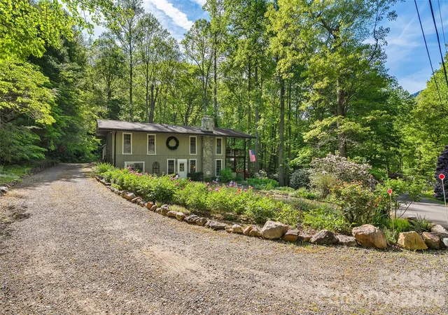 Photo 1 of Single family home for sale at 134 The Trl, Maggie Valley, NC 28751 | MLS# 4369403 | Listing updated on 2026-09-30