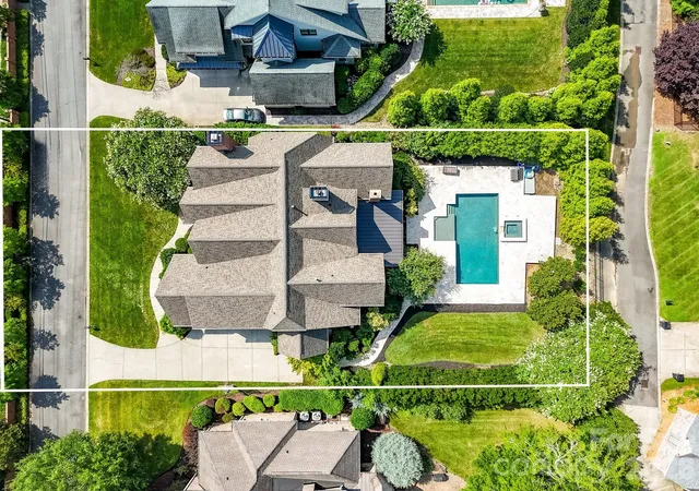4th image of 808 Huntington Park Dr, Charlotte, NC 28211 | MLS# 4369492