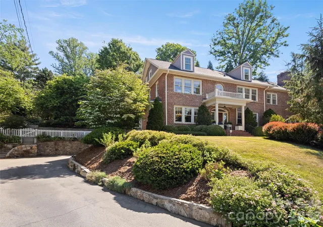 5th image of 19 Blackwood Rd, Asheville, NC 28804 | MLS# 4369700