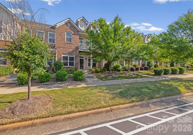 Photo 2 of Townhouse for sale at 204 Overstone Ct, Fort Mill, SC 29715 | MLS# 4369721 | Listing updated on 2026-09-12