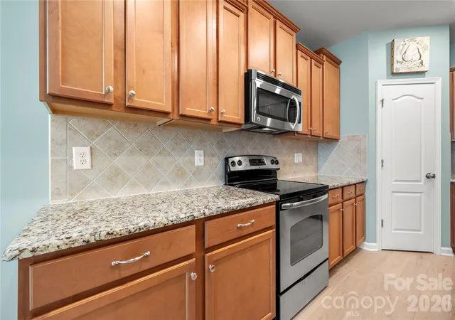 Photo 4 of Single family home for sale at 1601 Deer Meadows Dr, Waxhaw, NC 28173 | MLS# 4369779 | Listing updated on 2026-09-27