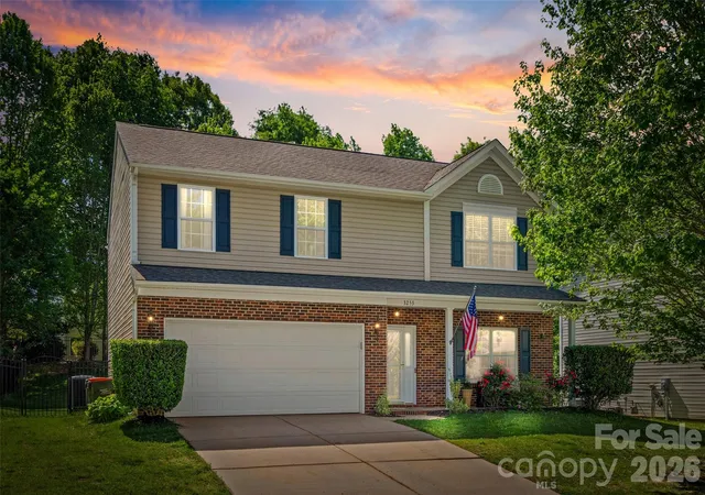 Photo 1 of Single family home for sale at 3253 Wicklow Ln, Clover, SC 29710 | MLS# 4369845 | Listing updated on 2026-08-28