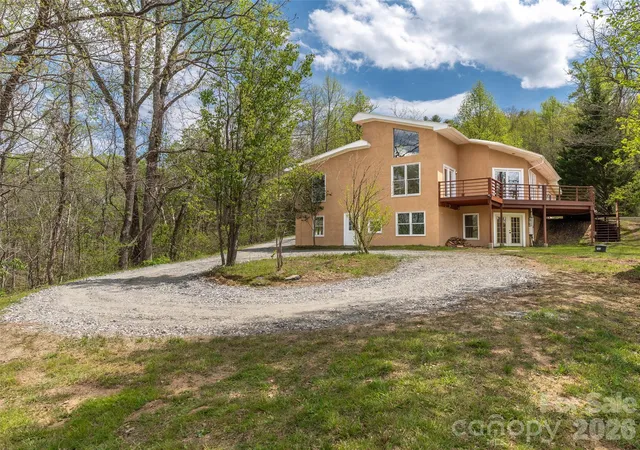 Photo 3 of Single family home for sale at 76 Raven Rock Ln, Marshall, NC 28753 | MLS# 4369847 | Listing updated on 2026-10-15