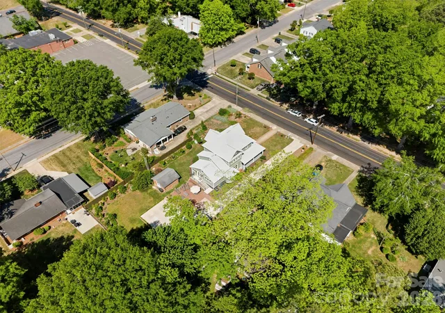 Homes for sale in Cherryville, NC | 207 W Academy St, Cherryville, NC 28021 | MLS# 4369854