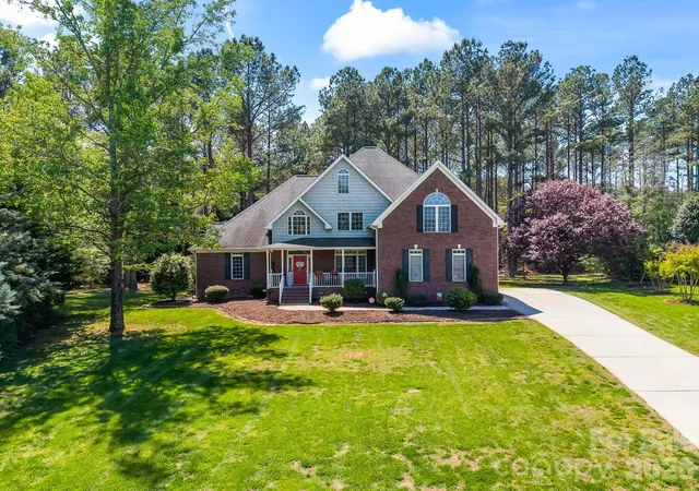 2nd image of 443 Crowders Bluff Ct, Clover, SC 29710 | MLS# 4369857