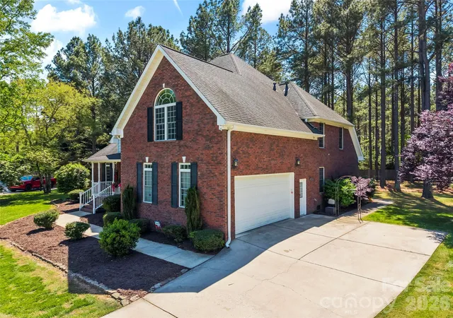 5th image of 443 Crowders Bluff Ct, Clover, SC 29710 | MLS# 4369857