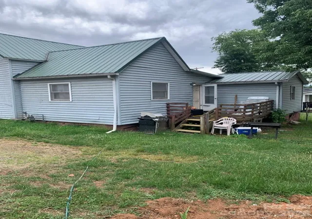 4th image of 522 W Concord St, Morganton, NC 28655 | MLS# 4369866