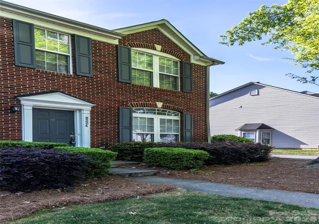 Photo 2 of Townhouse for sale at 8224 Shinkansen Dr, Charlotte, NC 28213 | MLS# 4369942 | Listing updated on 2026-08-31