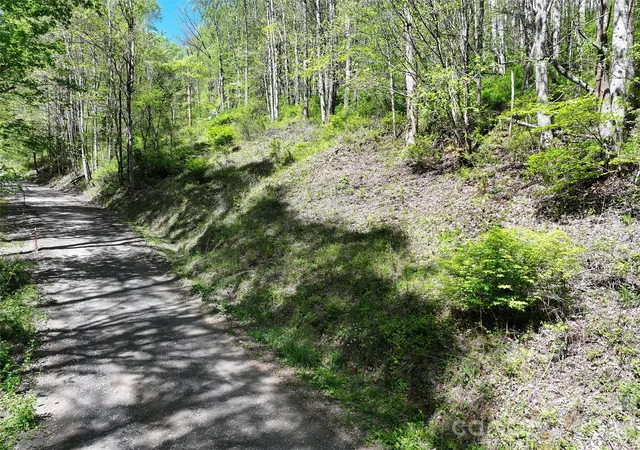 Photo 1 of Land for sale at 00 Hanks Rd, Waynesville, NC 28785 | MLS# 4369956 | Listing updated on 2026-09-13