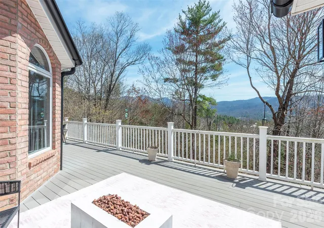 Homes for sale in Weaverville, NC | 11 High Meadow Dr, Weaverville, NC 28787 | MLS# 4369985
