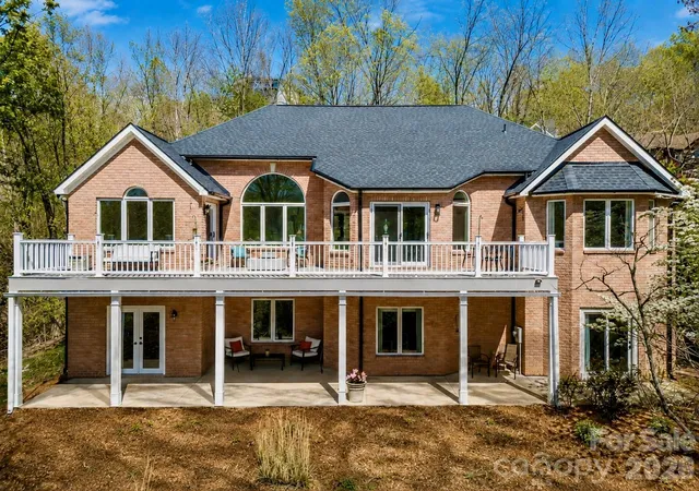 Homes for sale in Weaverville, NC | 11 High Meadow Dr, Weaverville, NC 28787 | MLS# 4369985