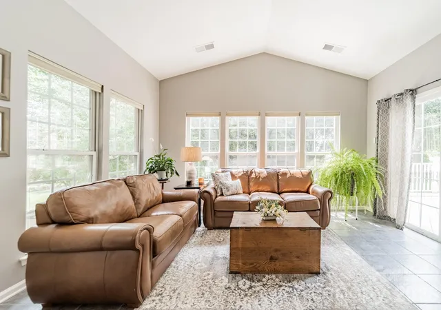 3rd image of 6216 Creek Breeze Rd, Charlotte, NC 28269 | MLS# 4369995