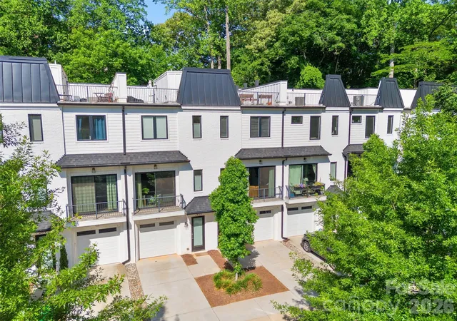 Photo 3 of Townhouse for sale at 2631 Archdale Dr, Charlotte, NC 28210 | MLS# 4370027 | Listing updated on 2026-09-18