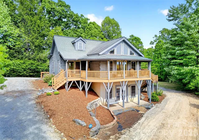 Homes for sale in Marion, NC | 71 Browns Crossing Dr, Marion, NC 28752 | MLS# 4370041