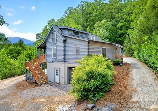 Homes for sale in Marion, NC | 71 Browns Crossing Dr, Marion, NC 28752 | MLS# 4370041