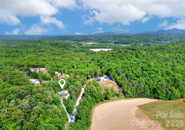 Homes for sale in Marion, NC | 71 Browns Crossing Dr, Marion, NC 28752 | MLS# 4370041