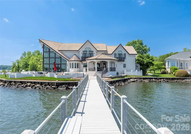 3rd image of 3386 Governors Island Dr, Denver, NC 28037 | MLS# 4370065