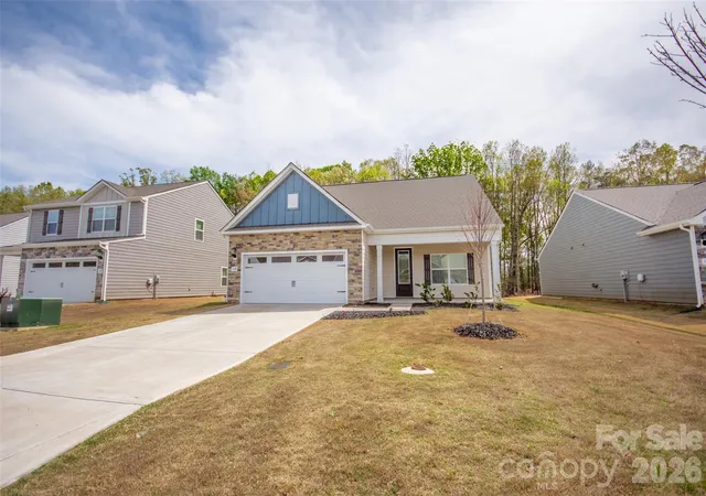 Photo 4 of Single family home for sale at 109 Brixham Loop, Troutman, NC 28166 | MLS# 4370110 | Listing updated on 2026-08-25