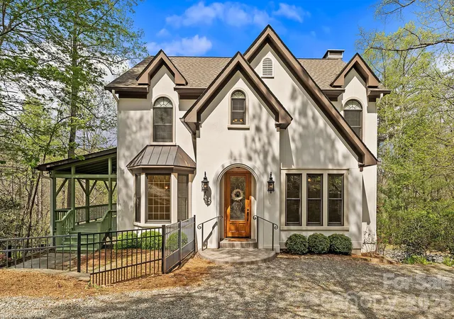 Photo 1 of Single family home for sale at 22 Lone Coyote Ridge, Fletcher, NC 28732 | MLS# 4370129 | Listing updated on 2026-08-31