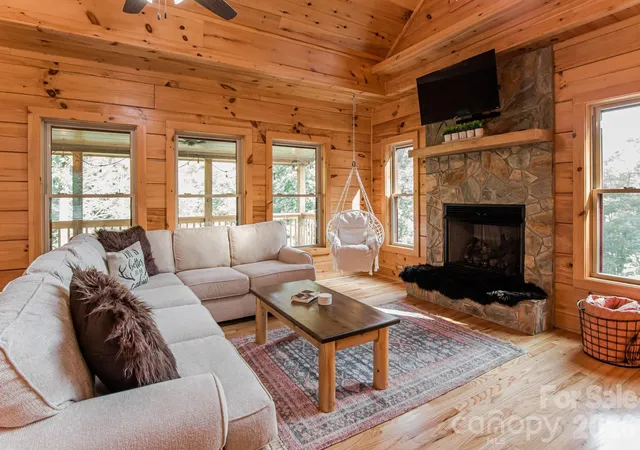 4th image of 11 Sugar Maple Dr, Black Mountain, NC 28711 | MLS# 4370179