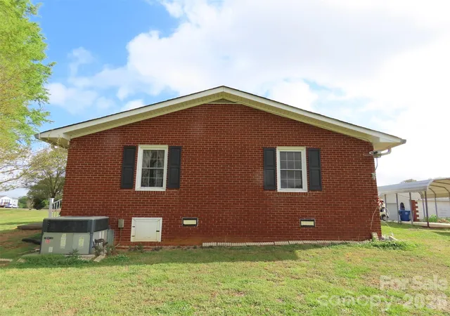 Homes for sale in Marshville, NC | 2724 Lucy Short Cut Rd, Marshville, NC 28103 | MLS# 4370180
