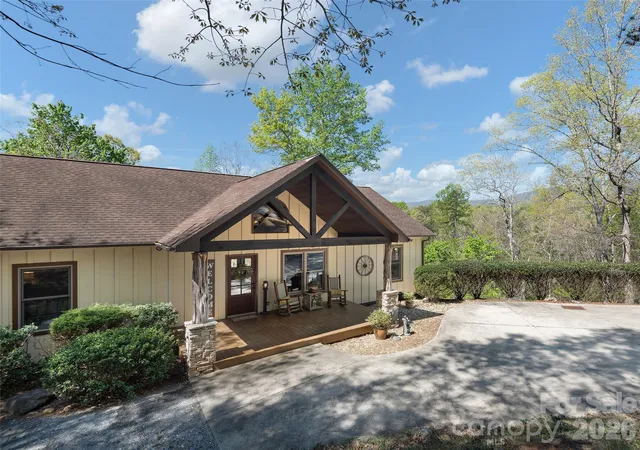 Photo 3 of Single family home for sale at 308 N Coast Dr, Mill Spring, NC 28756 | MLS# 4370232 | Listing updated on 2026-04-27