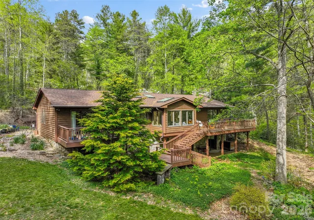 Photo 1 of Single family home for sale at 120 Carter Cvs Rd, Asheville, NC 28804 | MLS# 4370241 | Listing updated on 2026-10-08