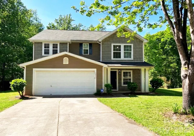 1st image of 14043 Pinyon Pine Ln, Charlotte, NC 28215 | MLS# 4370263