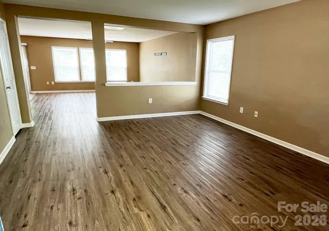 3rd image of 14043 Pinyon Pine Ln, Charlotte, NC 28215 | MLS# 4370263
