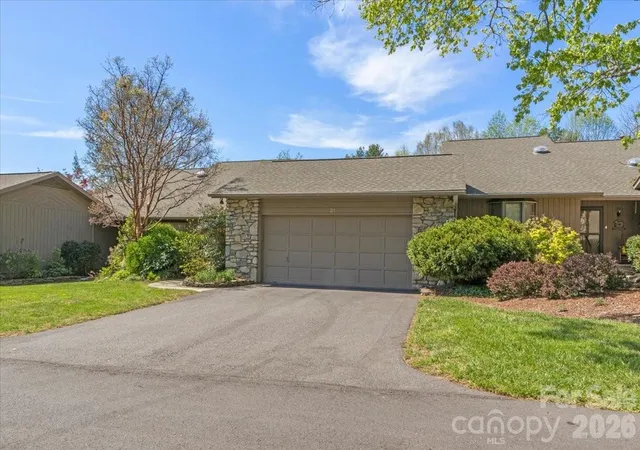 Photo 1 of Condo for sale at 21 Ridge Ter, Asheville, NC 28804 | MLS# 4370277 | Listing updated on 2026-09-12