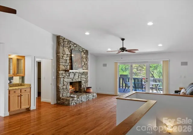 Photo 3 of Condo for sale at 21 Ridge Ter, Asheville, NC 28804 | MLS# 4370277 | Listing updated on 2026-09-12