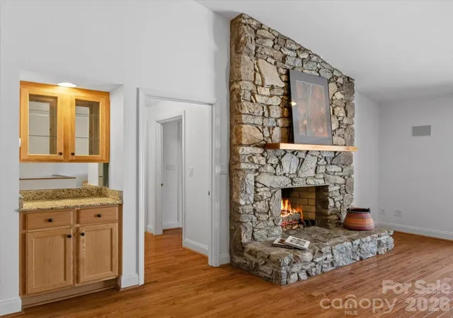 Photo 4 of Condo for sale at 21 Ridge Ter, Asheville, NC 28804 | MLS# 4370277 | Listing updated on 2026-09-12