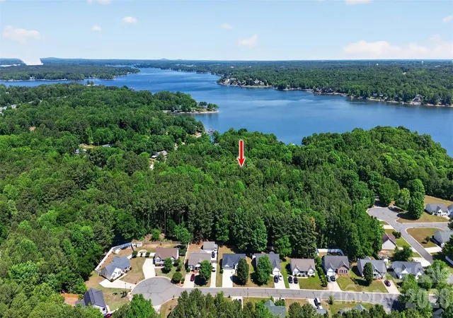 Land for sale at Lot 5 Lake Wylie Dr, Rock Hill, SC 29732 | MLS# 4370293