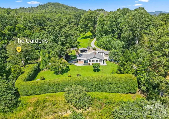 Photo 1 of Single family home for sale at 71 Laurel Mountain Rd, Brevard, NC 28712 | MLS# 4370295 | Listing updated on 2026-10-06