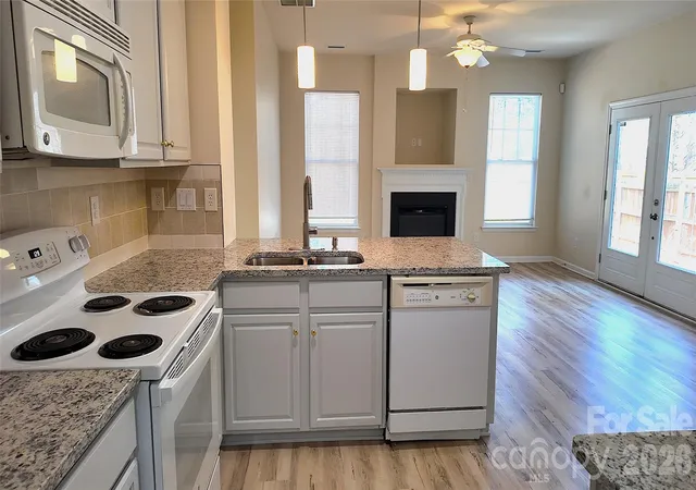 Photo 3 of Single family home for sale at 12714 Windyedge Rd, Huntersville, NC 28078 | MLS# 4370298 | Listing updated on 2026-09-01