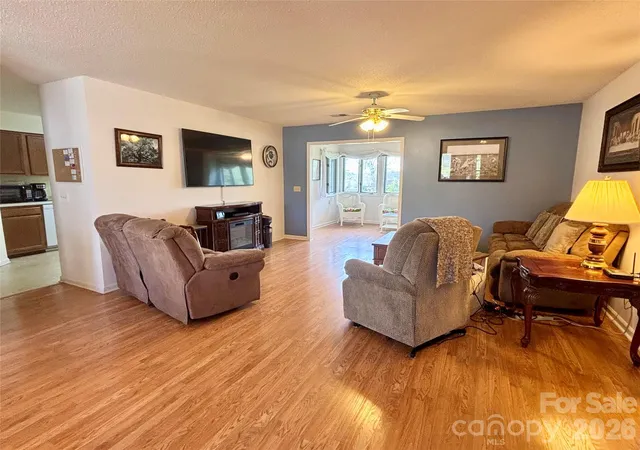 3rd image of 3 Wintry Dr, Hendersonville, NC 28792 | MLS# 4370347