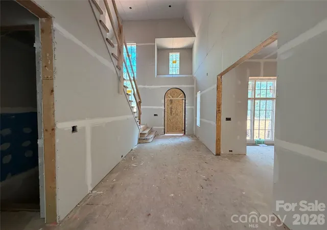 Photo 2 of Mansion for sale at 1051 Ventosa Dr, Denver, NC 28037 | MLS# 4370468 | Listing updated on 2026-10-20