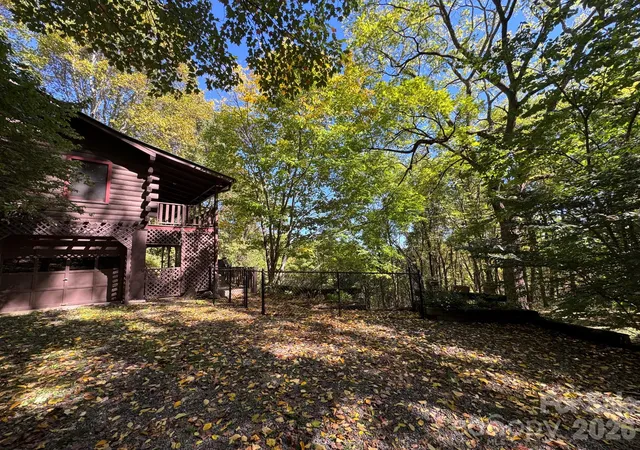 Photo 1 of Single family home for sale at 1618 Walnut Crk Rd, Waynesville, NC 28786 | MLS# 4370470 | Listing updated on 2026-10-13