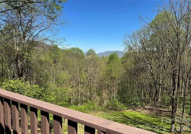 Photo 3 of Single family home for sale at 1618 Walnut Crk Rd, Waynesville, NC 28786 | MLS# 4370470 | Listing updated on 2026-09-25