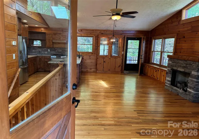 Photo 4 of Single family home for sale at 1618 Walnut Crk Rd, Waynesville, NC 28786 | MLS# 4370470 | Listing updated on 2026-09-25