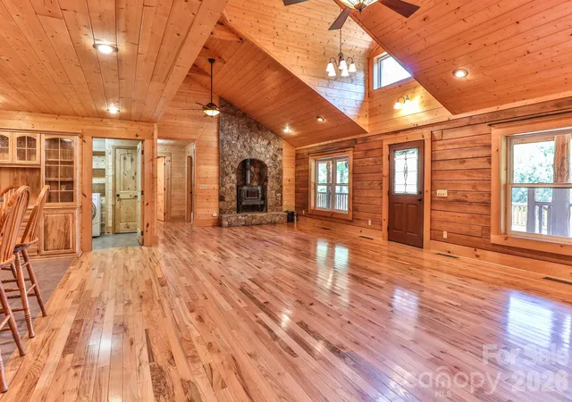 Homes for sale in Green Mountain, NC | 2811 Poplar Creek Rd, Green Mountain, NC 28740 | MLS# 4370609